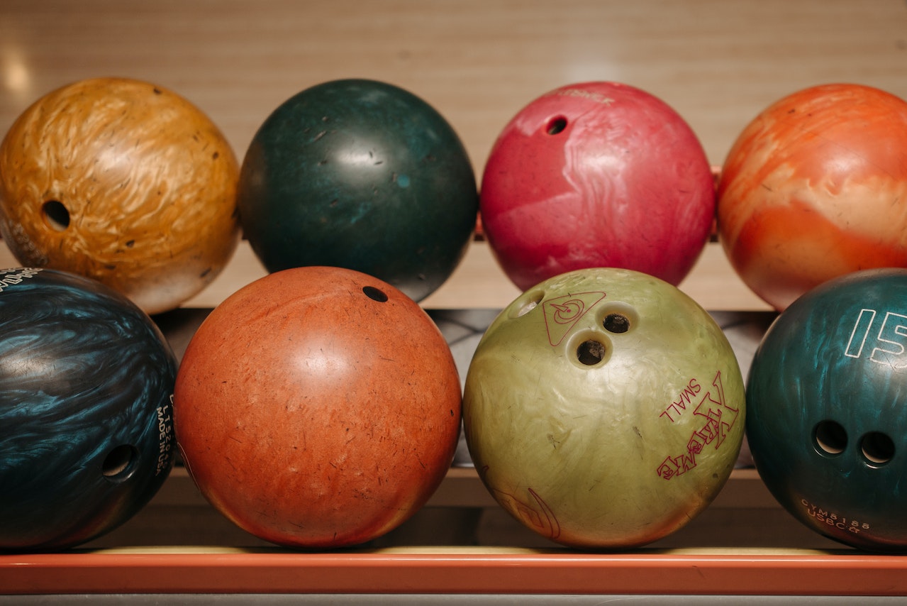 best bowling balls for dry lanes